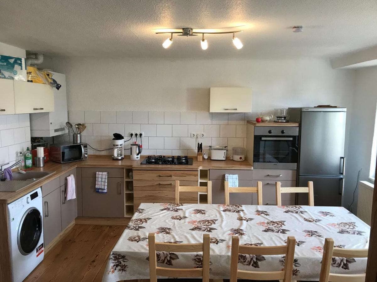 Sanierte Moeblierte Altbauwohnung Am Waldrand Fuer Bis Zu 6 Personen Borkheide Extérieur photo